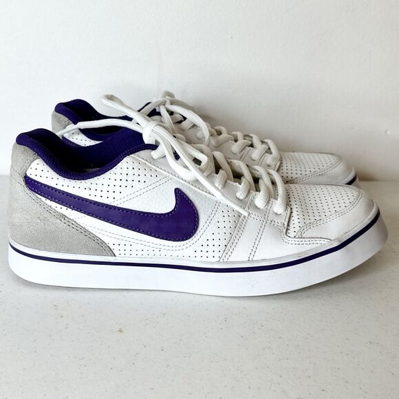 Nike Women's Dunk Low‎ 400680–150Purple Running Athletic Shoes - Size 10